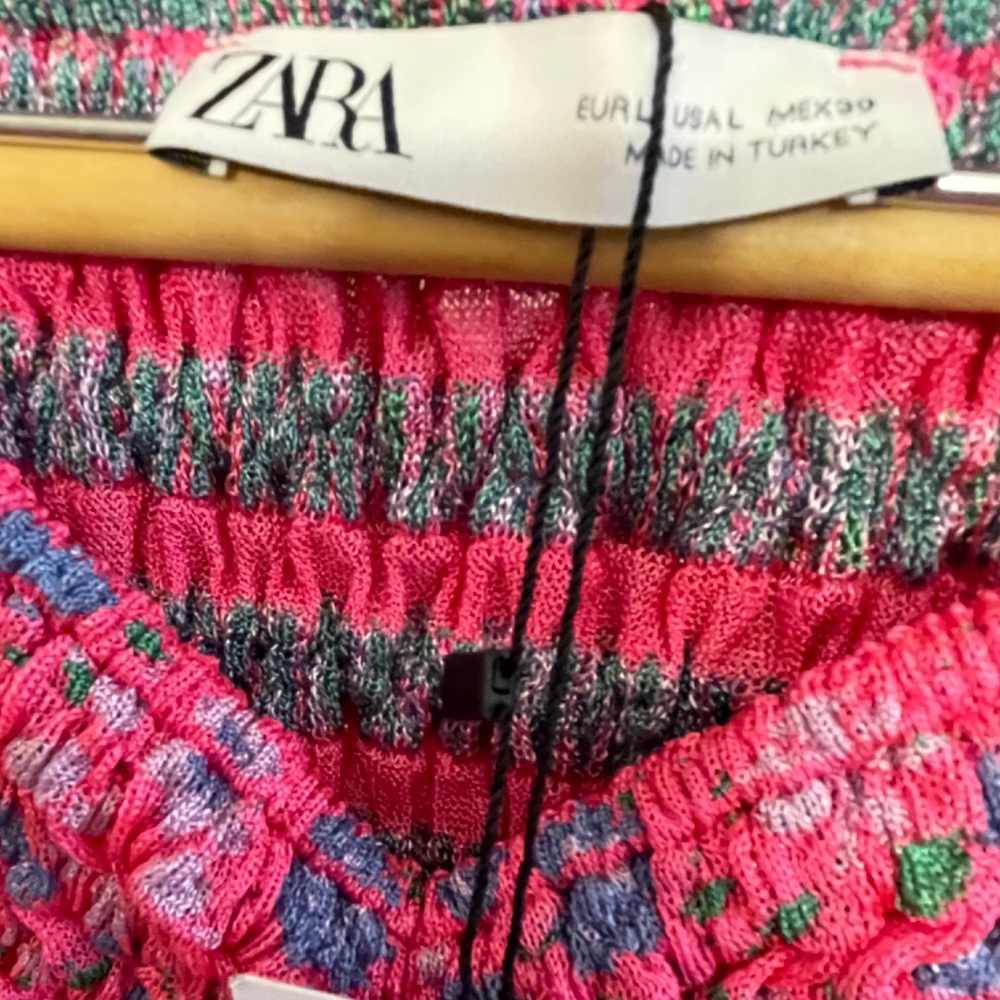 NWT  ZARA Hot  Pink Floral Smocked  Stretch Off Shoulder   Mini Dress Size L - Picture 6 of 13